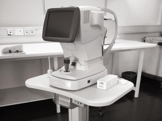 Nidek CEM-530 Specular Microscope